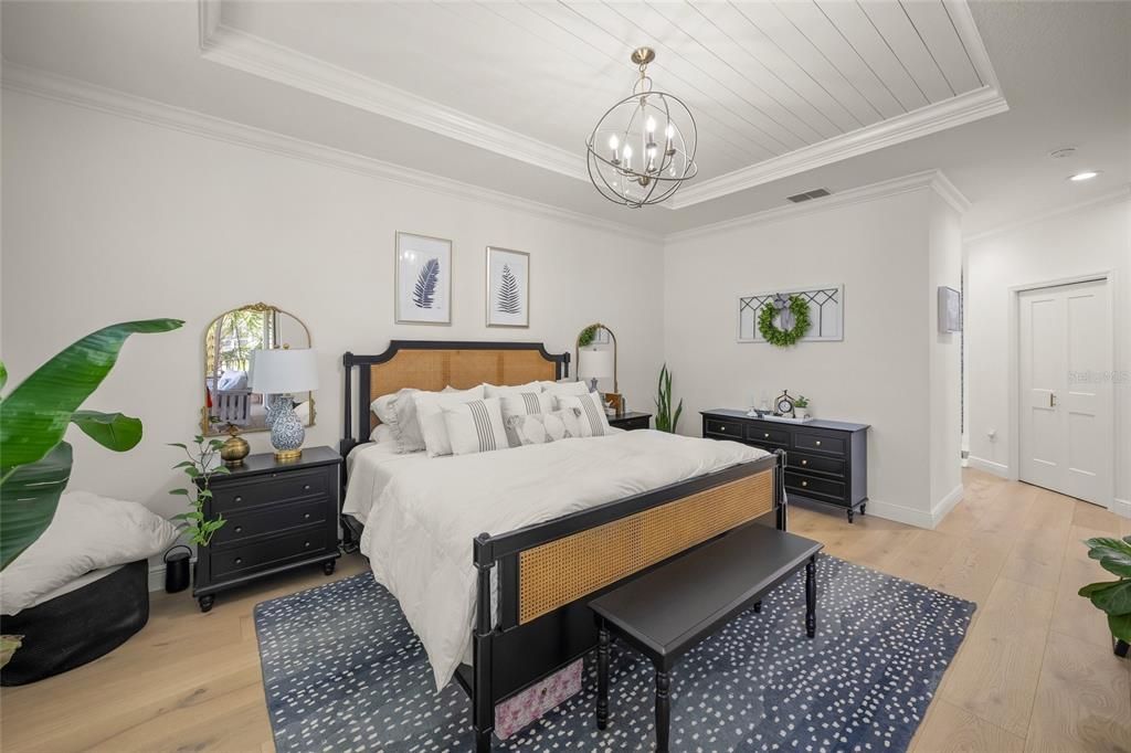 For Sale: $599,000 (3 beds, 2 baths, 2343 Square Feet)