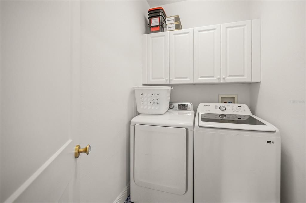 For Sale: $599,000 (3 beds, 2 baths, 2343 Square Feet)