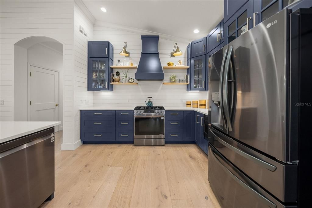 For Sale: $599,000 (3 beds, 2 baths, 2343 Square Feet)
