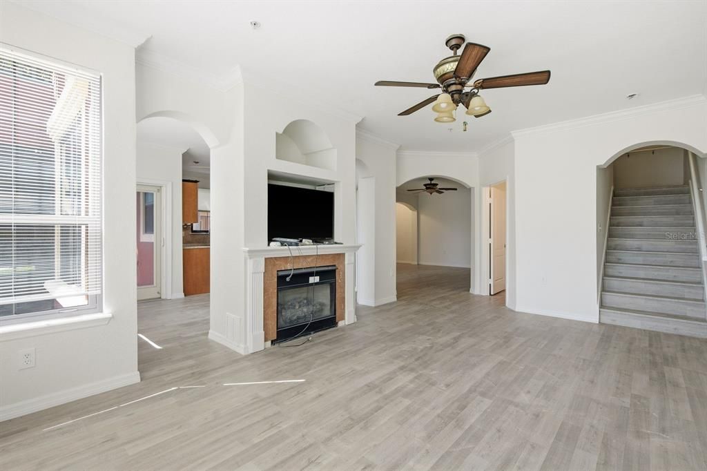 En Venta: $499,900 (3 camas, 2 baños, 2078 Pies cuadrados)