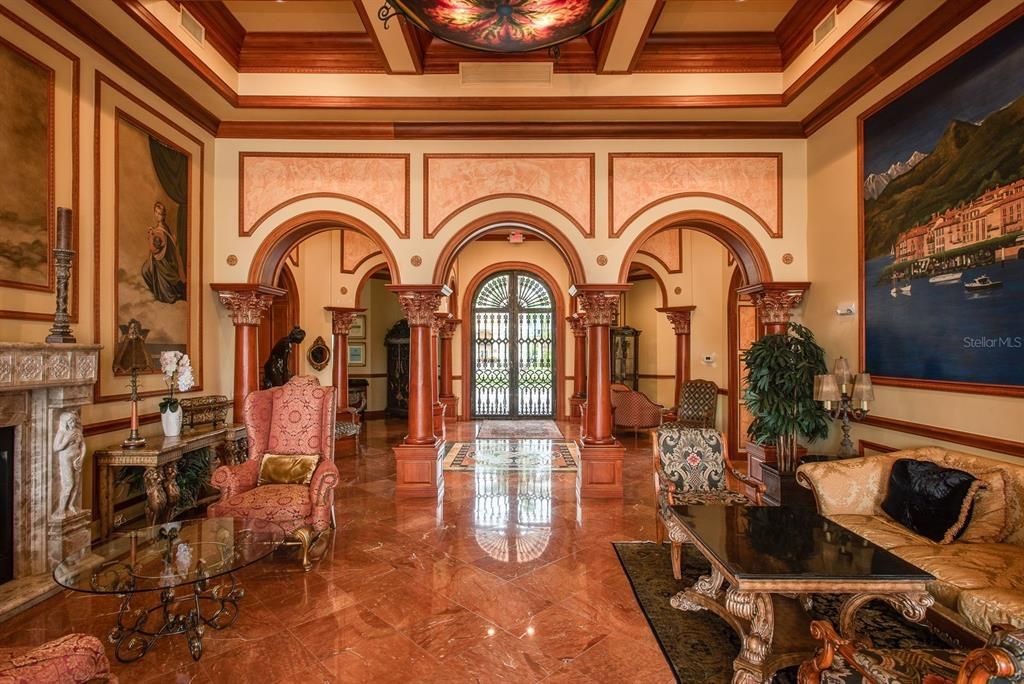 En Venta: $499,900 (3 camas, 2 baños, 2078 Pies cuadrados)