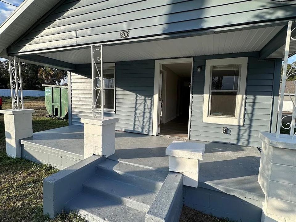 For Sale: $199,990 (2 beds, 1 baths, 750 Square Feet)