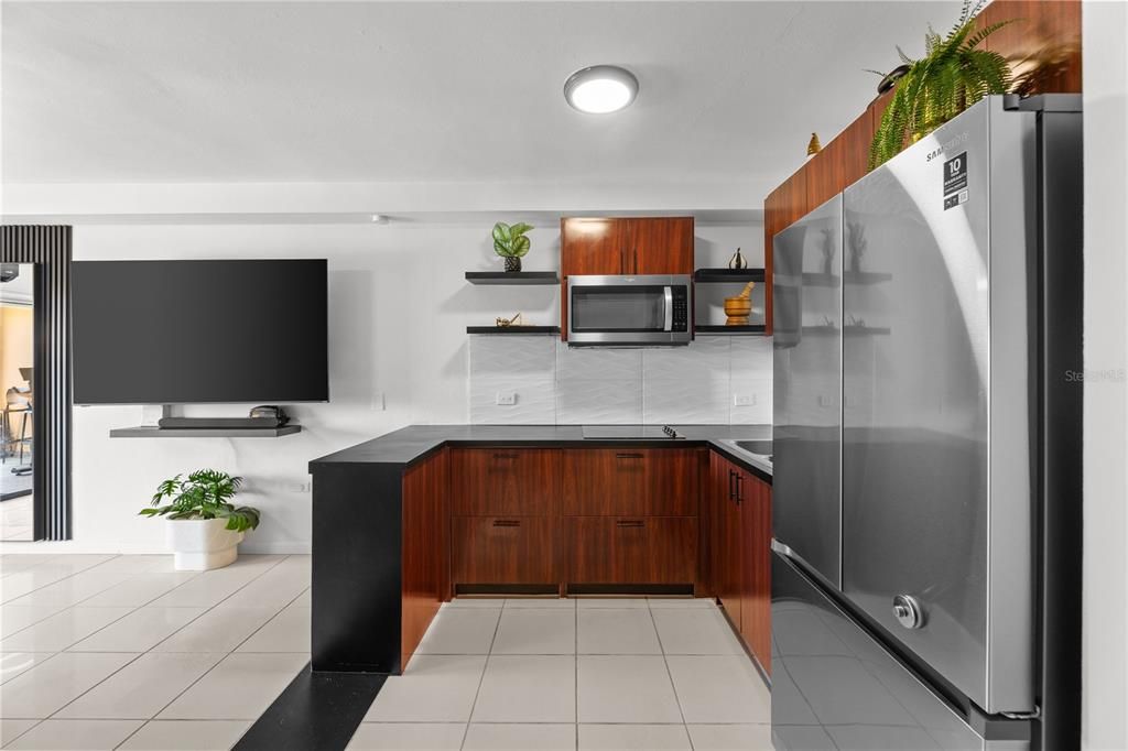En Venta: $315,000 (0 camas, 1 baños, 625 Pies cuadrados)