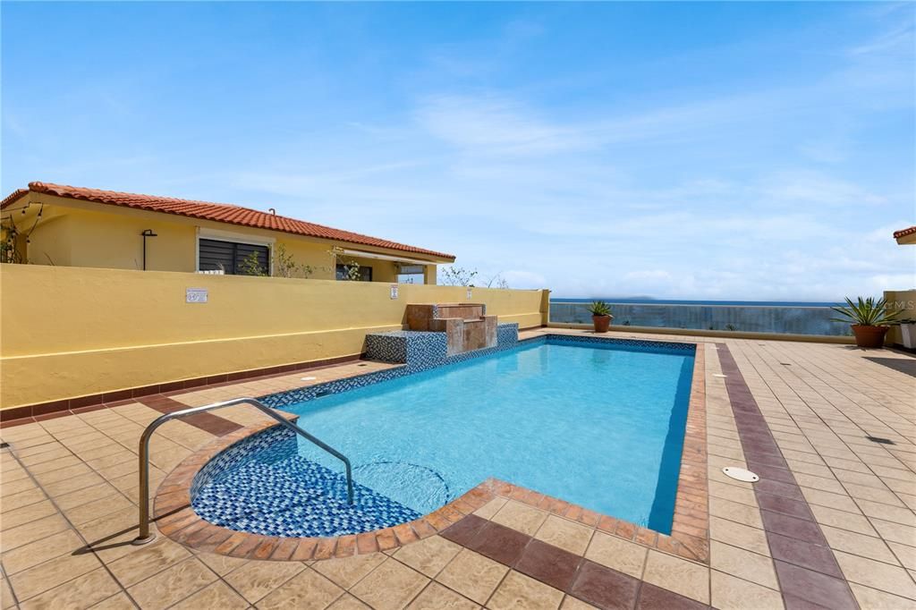 En Venta: $315,000 (0 camas, 1 baños, 625 Pies cuadrados)