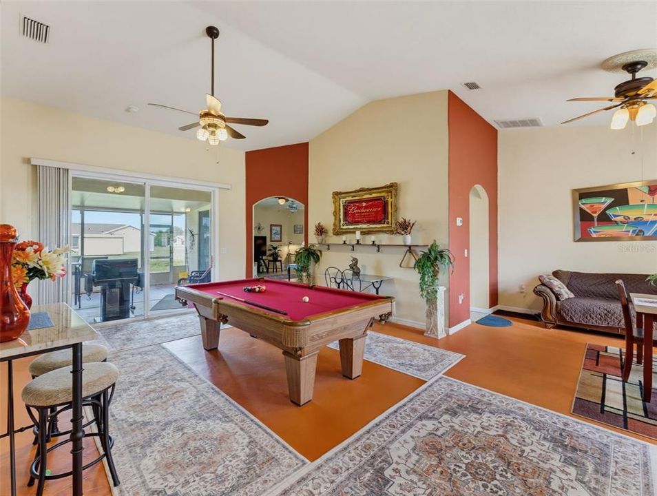 For Sale: $354,999 (3 beds, 2 baths, 2150 Square Feet)