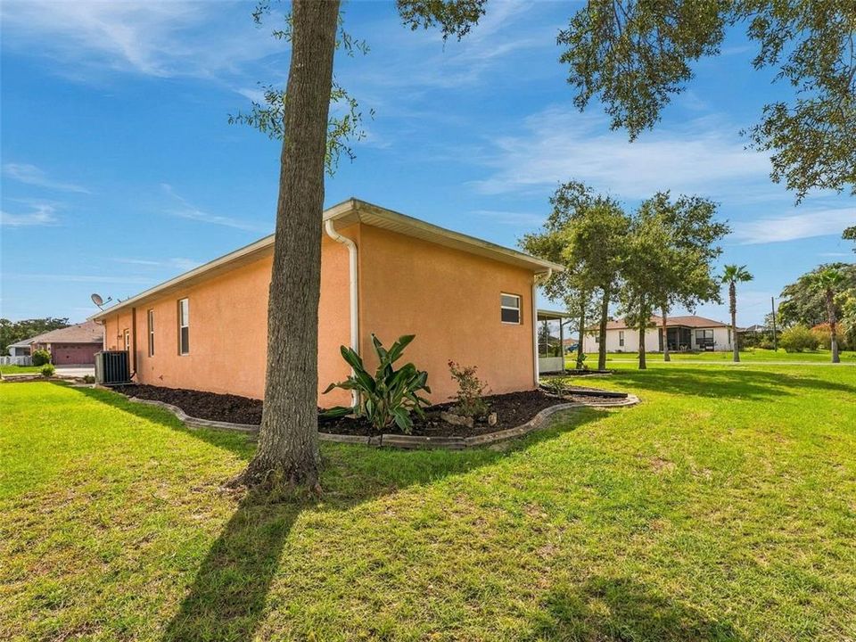 For Sale: $354,999 (3 beds, 2 baths, 2150 Square Feet)