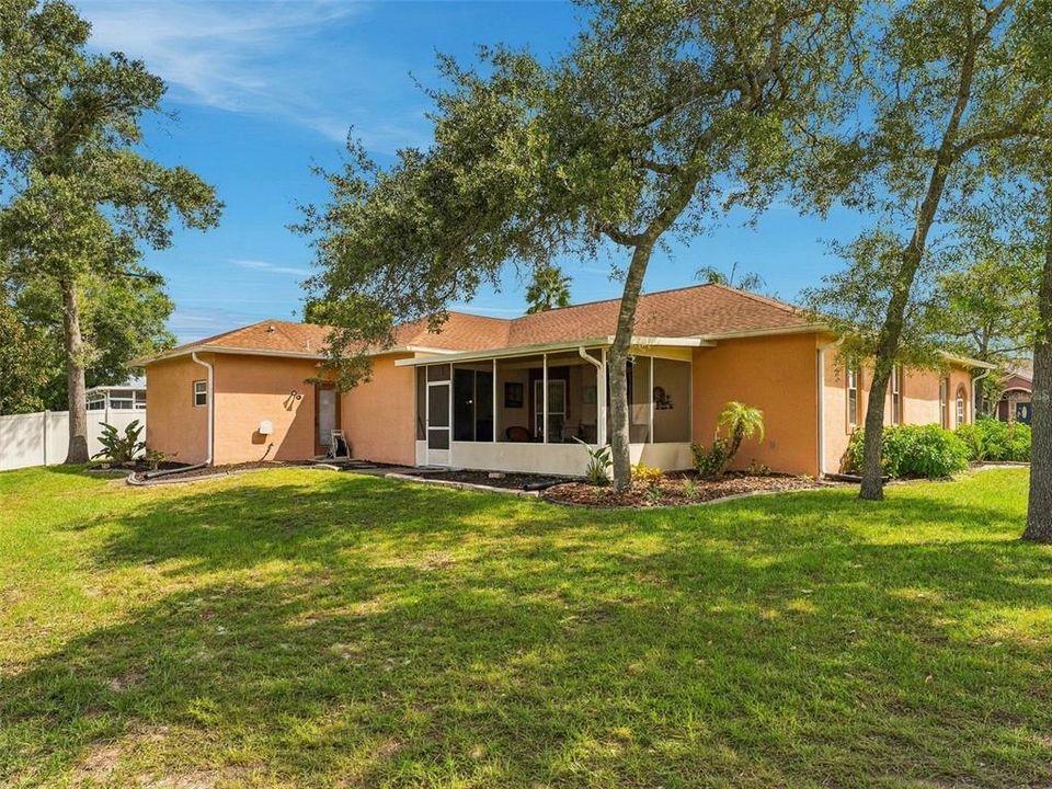 For Sale: $354,999 (3 beds, 2 baths, 2150 Square Feet)