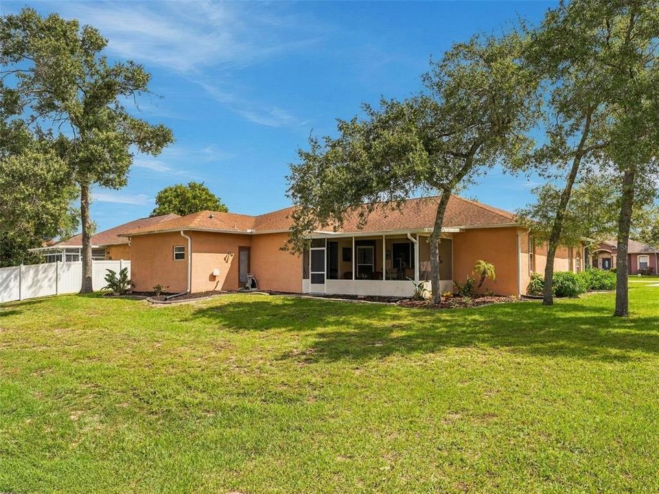 For Sale: $354,999 (3 beds, 2 baths, 2150 Square Feet)