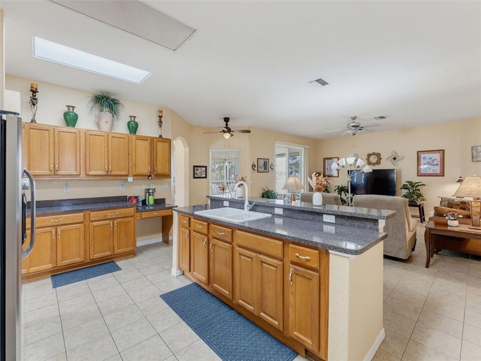 For Sale: $354,999 (3 beds, 2 baths, 2150 Square Feet)