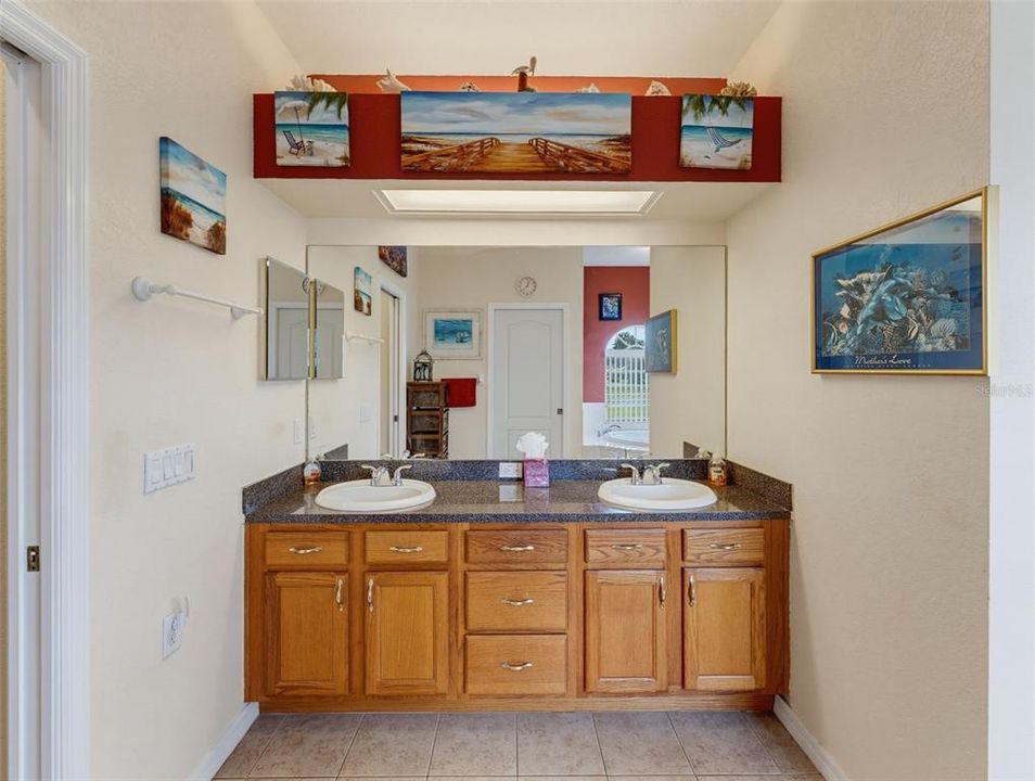 For Sale: $354,999 (3 beds, 2 baths, 2150 Square Feet)