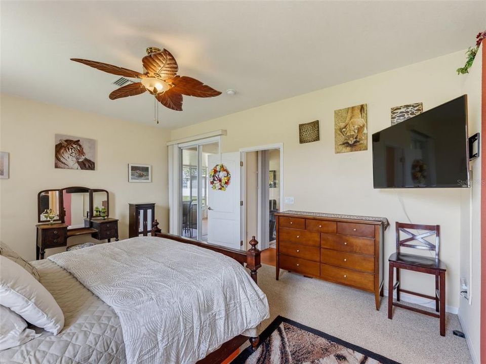 For Sale: $354,999 (3 beds, 2 baths, 2150 Square Feet)