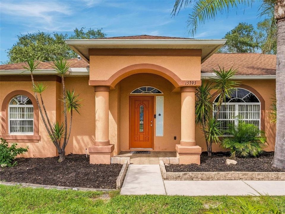 For Sale: $354,999 (3 beds, 2 baths, 2150 Square Feet)
