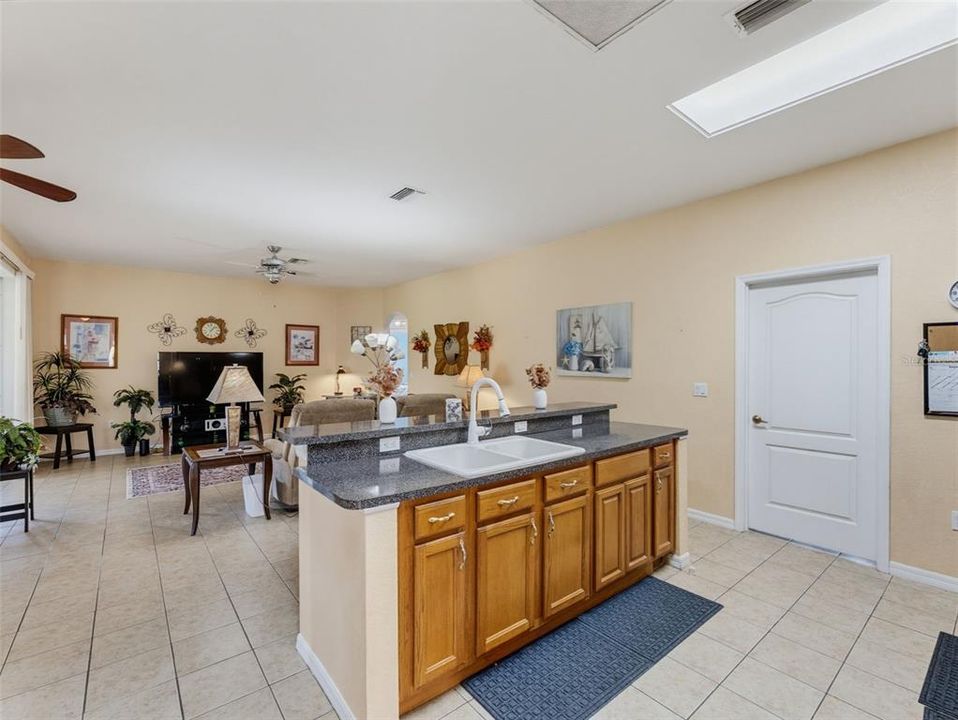 For Sale: $354,999 (3 beds, 2 baths, 2150 Square Feet)