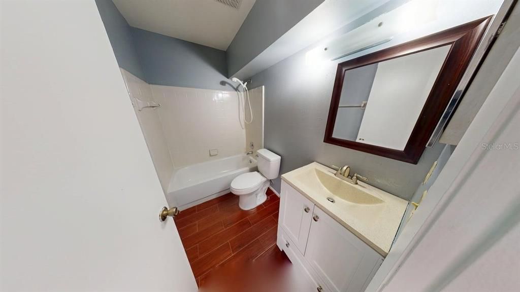 В аренду: $1,850 (3 спален, 2 ванн, 1216 Квадратных фут)
