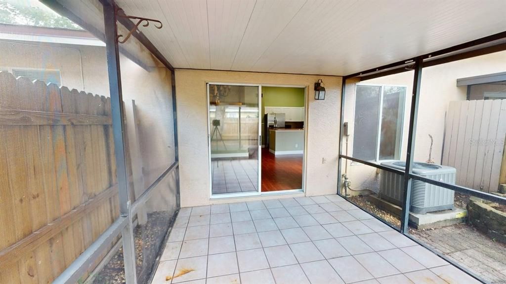 В аренду: $1,850 (3 спален, 2 ванн, 1216 Квадратных фут)