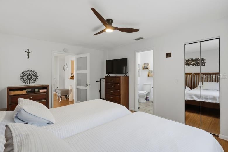 For Sale: $280,000 (3 beds, 2 baths, 1412 Square Feet)