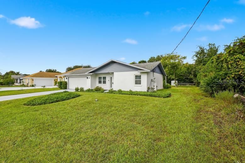 For Sale: $280,000 (3 beds, 2 baths, 1412 Square Feet)