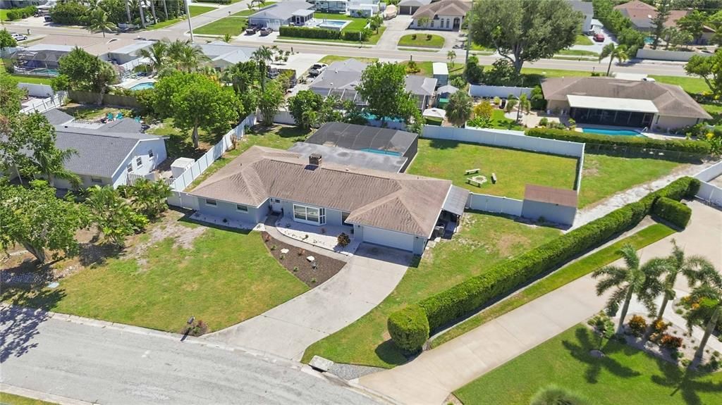 На продажу: $650,000 (3 спален, 2 ванн, 1804 Квадратных фут)