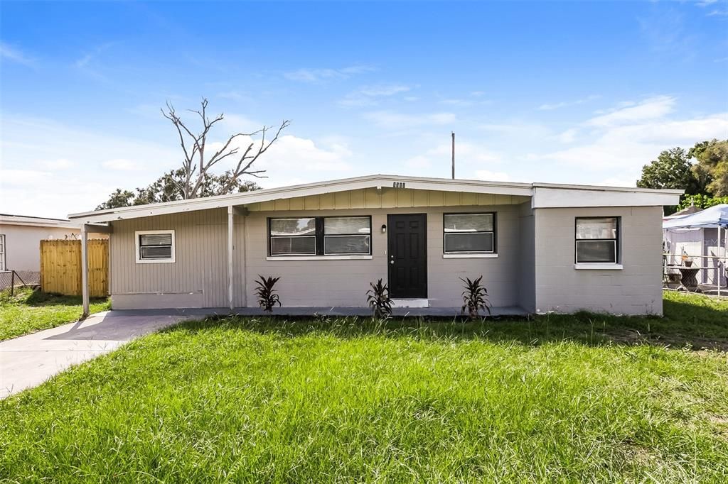 En Venta: $320,000 (4 camas, 2 baños, 1336 Pies cuadrados)