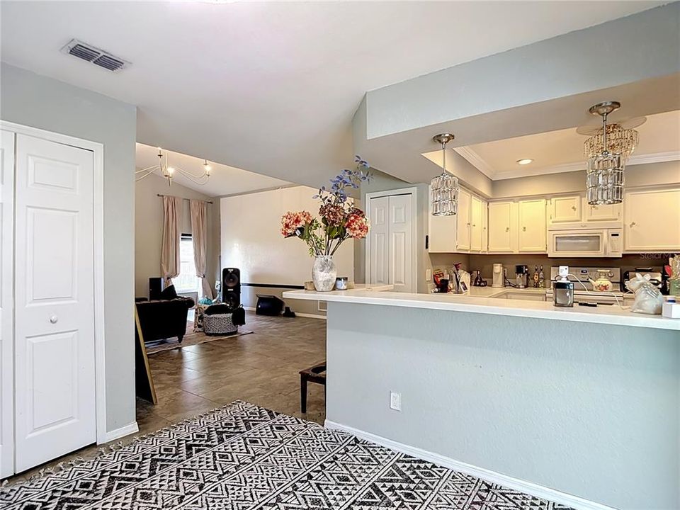 For Sale: $418,000 (3 beds, 2 baths, 2062 Square Feet)