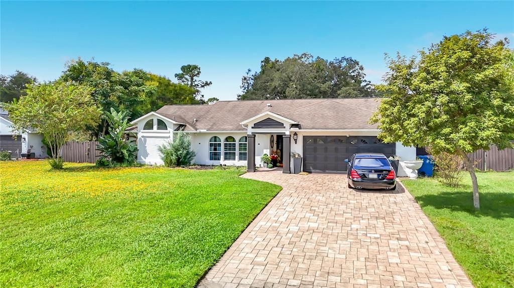 For Sale: $418,000 (3 beds, 2 baths, 2062 Square Feet)