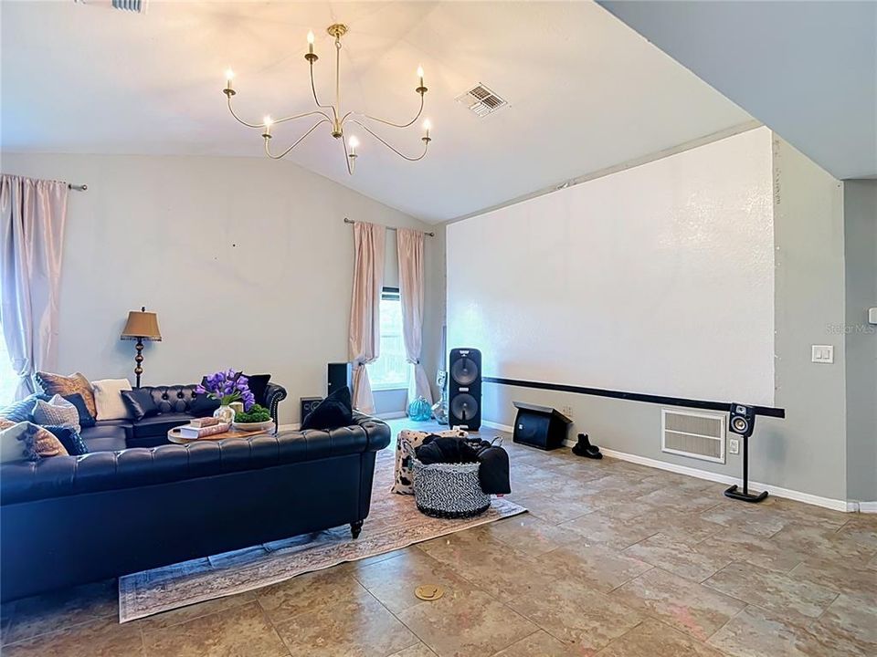 For Sale: $418,000 (3 beds, 2 baths, 2062 Square Feet)