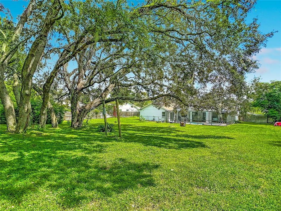 For Sale: $418,000 (3 beds, 2 baths, 2062 Square Feet)