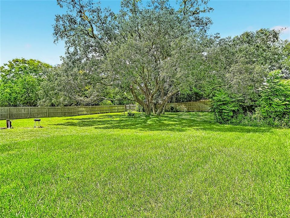 For Sale: $418,000 (3 beds, 2 baths, 2062 Square Feet)