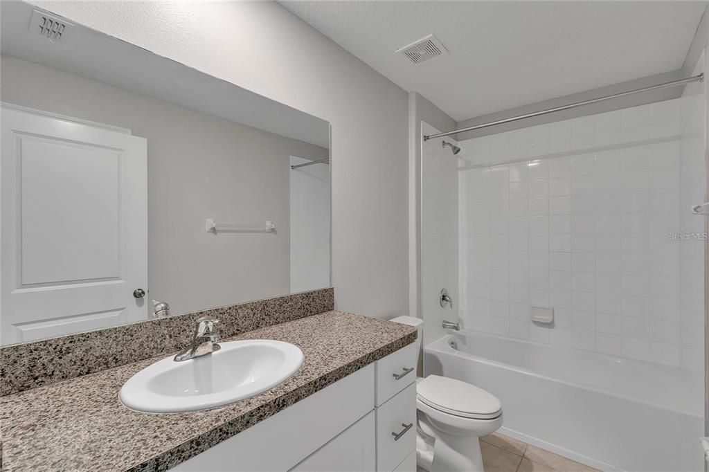 For Sale: $315,000 (4 beds, 2 baths, 1935 Square Feet)
