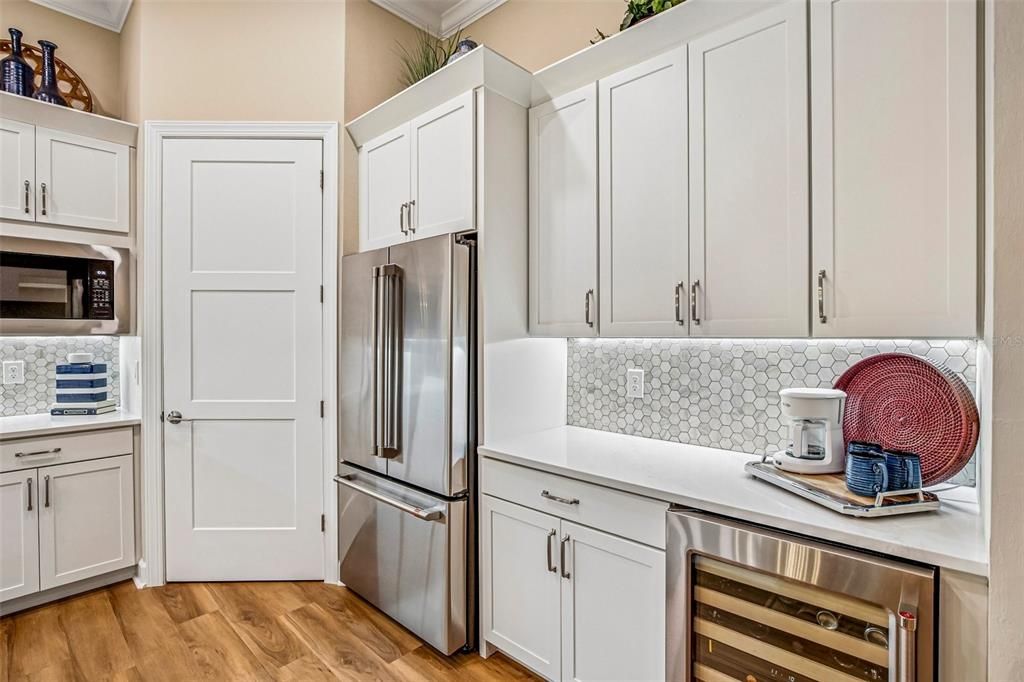 For Sale: $1,385,000 (3 beds, 3 baths, 2486 Square Feet)