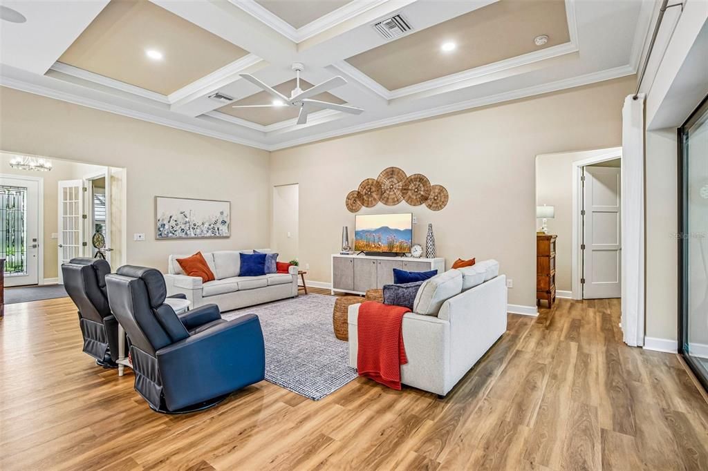 For Sale: $1,385,000 (3 beds, 3 baths, 2486 Square Feet)