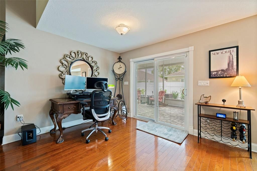 Activo con contrato: $485,000 (2 camas, 2 baños, 1324 Pies cuadrados)