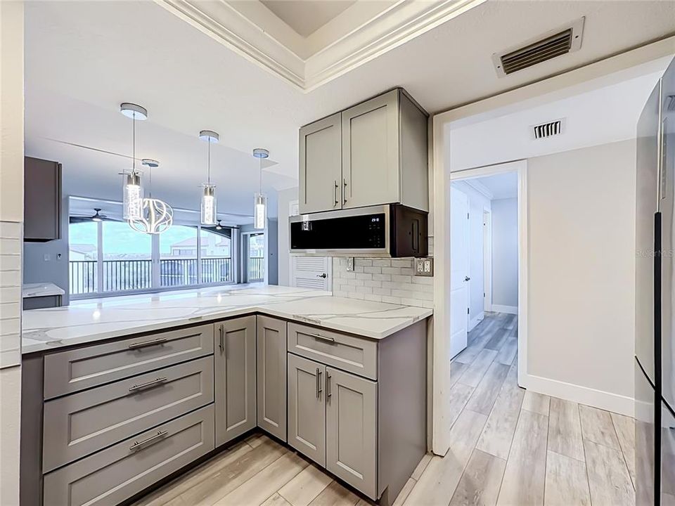На продажу: $699,900 (2 спален, 2 ванн, 1232 Квадратных фут)