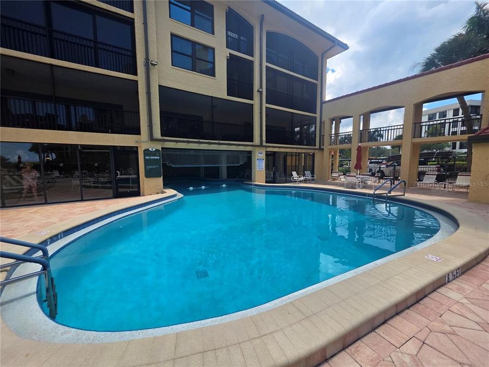 На продажу: $699,900 (2 спален, 2 ванн, 1232 Квадратных фут)