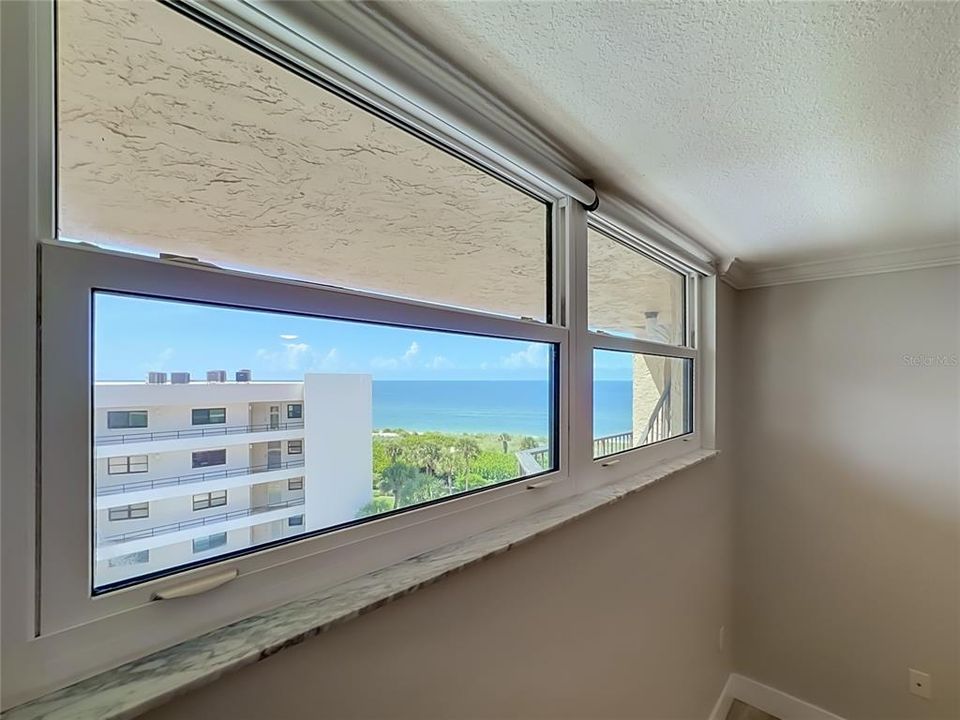 На продажу: $699,900 (2 спален, 2 ванн, 1232 Квадратных фут)
