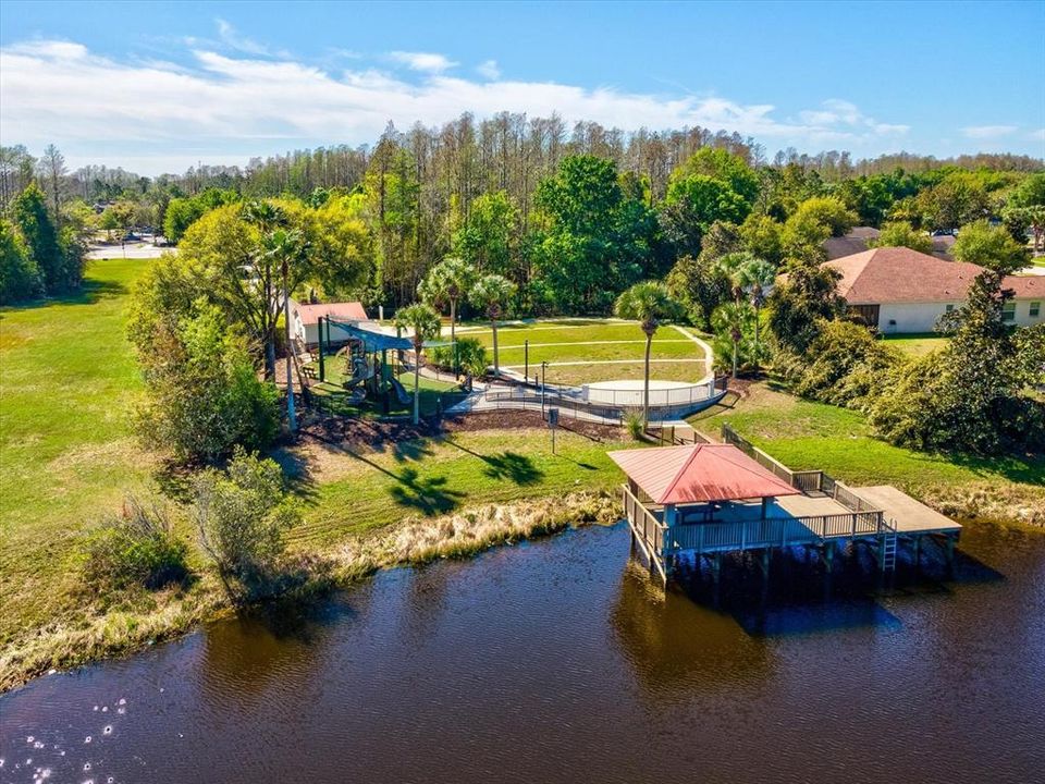 На продажу: $439,000 (4 спален, 2 ванн, 1981 Квадратных фут)