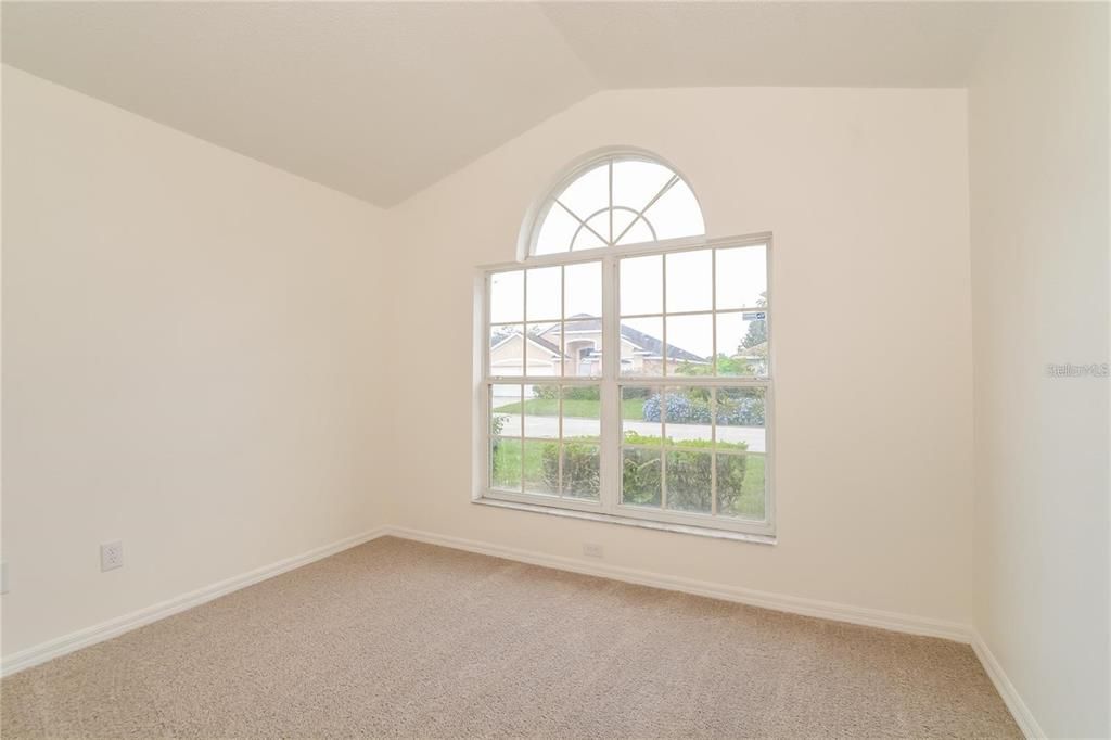 For Rent: $2,495 (4 beds, 2 baths, 1661 Square Feet)