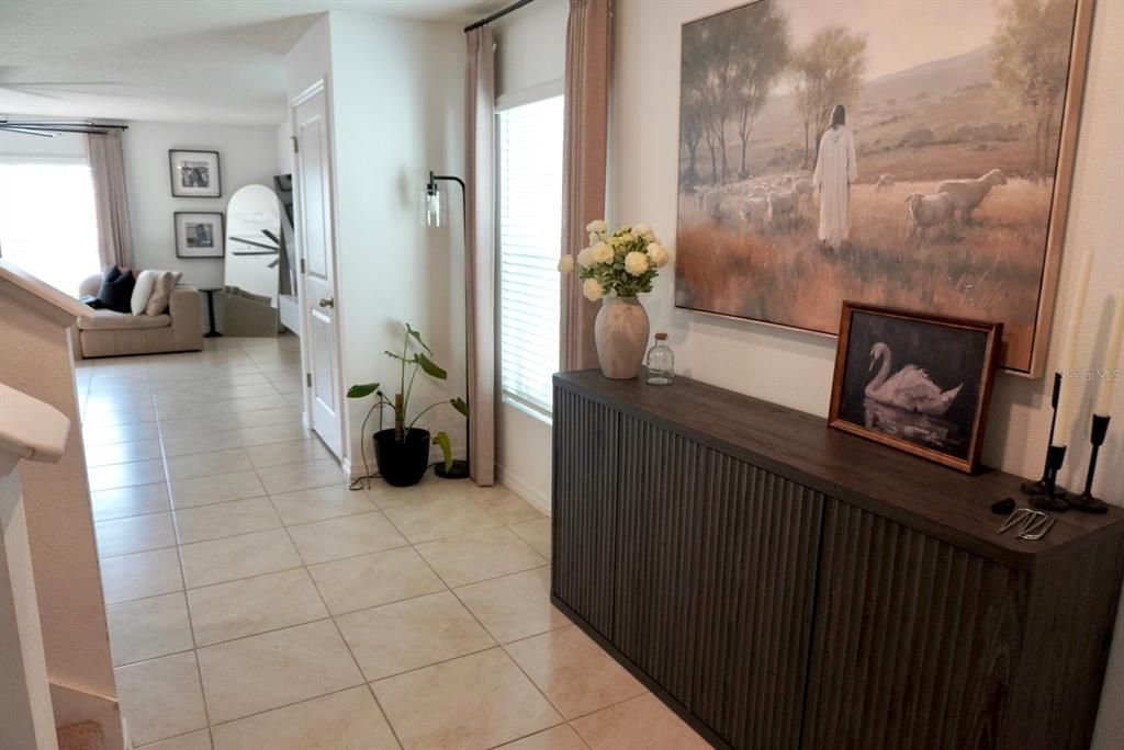 В аренду: $2,600 (4 спален, 2 ванн, 2328 Квадратных фут)