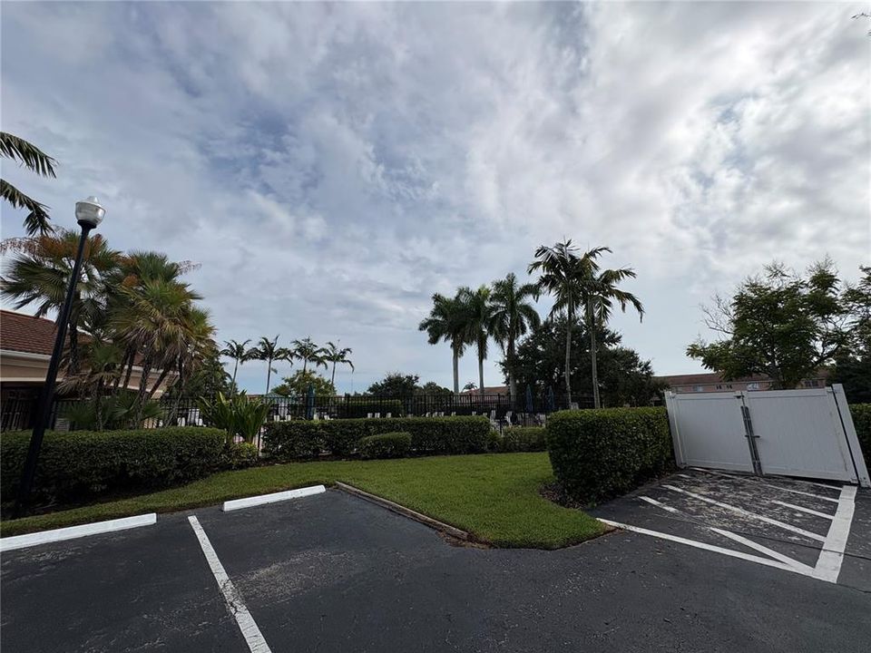 For Sale: $289,000 (3 beds, 2 baths, 1707 Square Feet)