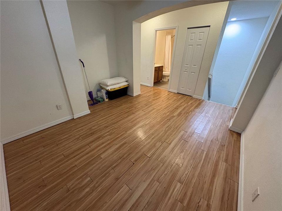 For Sale: $289,000 (3 beds, 2 baths, 1707 Square Feet)