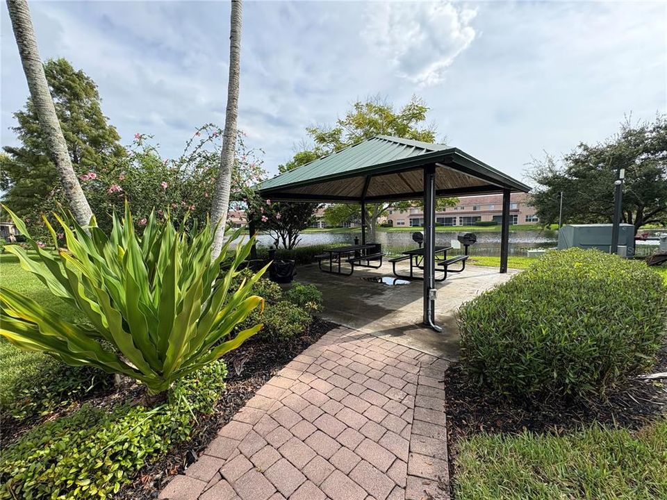 For Sale: $289,000 (3 beds, 2 baths, 1707 Square Feet)