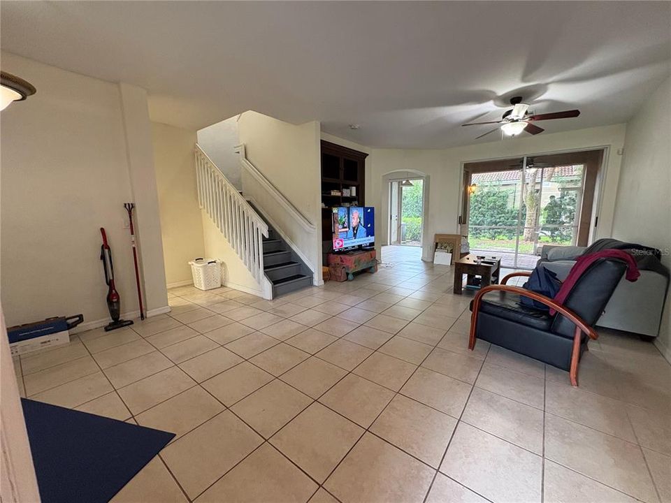 For Sale: $289,000 (3 beds, 2 baths, 1707 Square Feet)