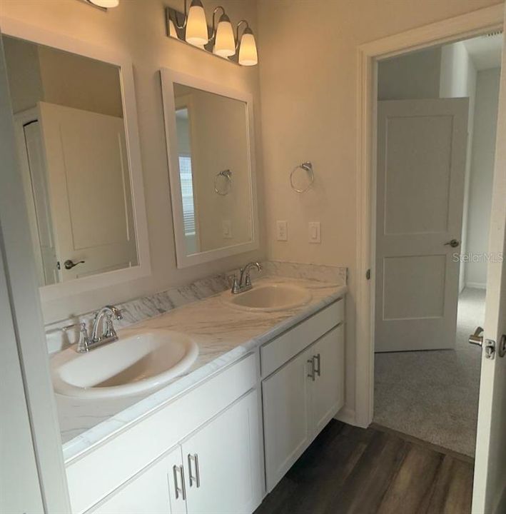 For Rent: $2,450 (4 beds, 2 baths, 2029 Square Feet)