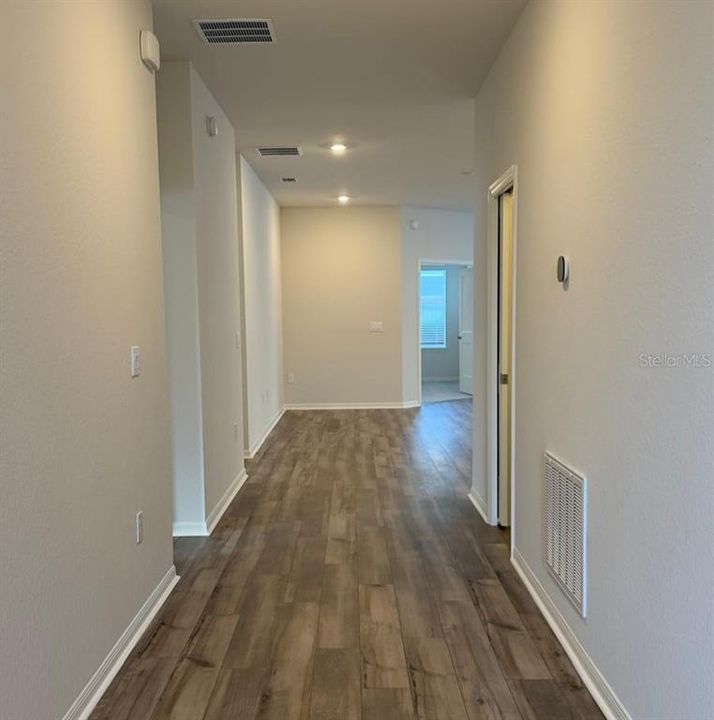 For Rent: $2,450 (4 beds, 2 baths, 2029 Square Feet)
