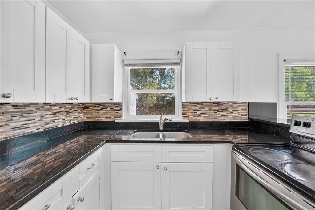 For Sale: $485,000 (3 beds, 2 baths, 1332 Square Feet)