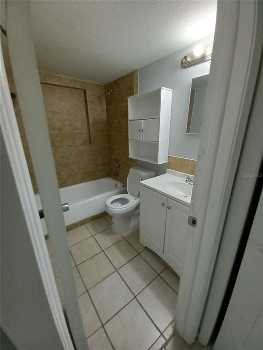 For Rent: $1,295 (2 beds, 1 baths, 950 Square Feet)