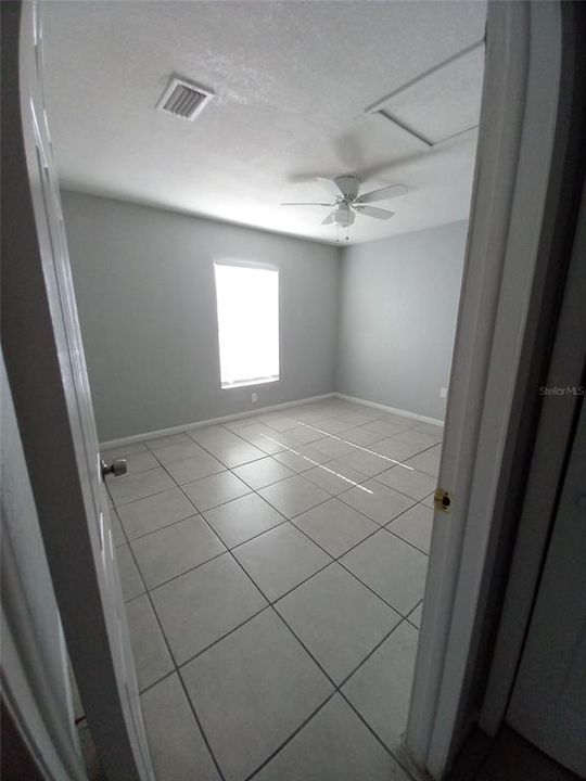 For Rent: $1,295 (2 beds, 1 baths, 950 Square Feet)