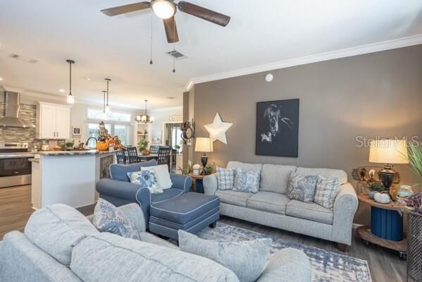 En Venta: $319,900 (3 camas, 2 baños, 1840 Pies cuadrados)