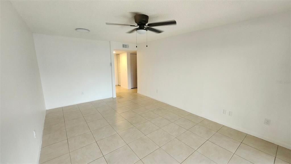 En Venta: $129,900 (1 camas, 1 baños, 645 Pies cuadrados)