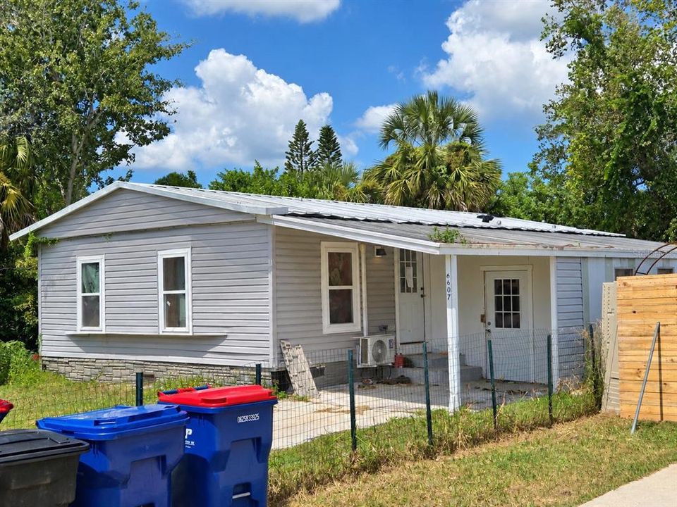 For Sale: $74,900 (4 beds, 2 baths, 960 Square Feet)